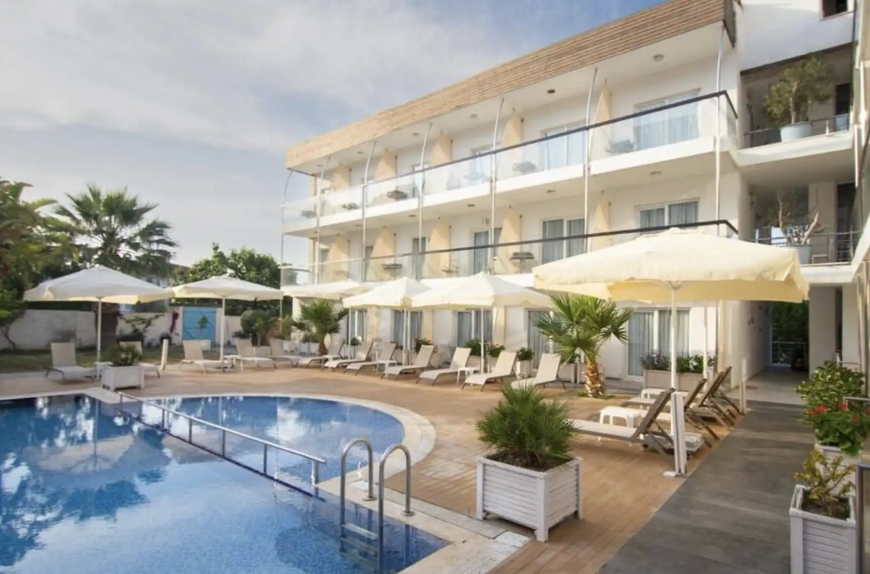 Lizbonia Çeşme Otel